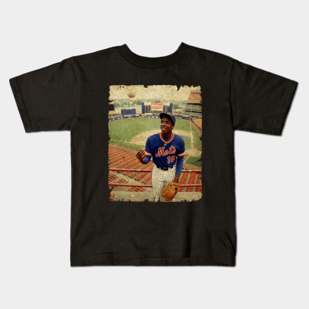 Dwight Gooden in New York Mets Kids T-Shirt by SOEKAMPTI